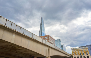 Mix of old and modern buildings in the city of London