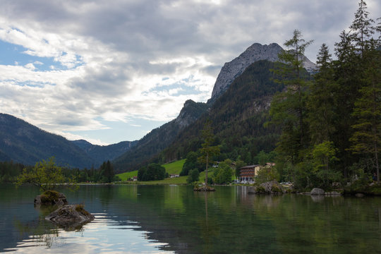 Inseln im Hintersee