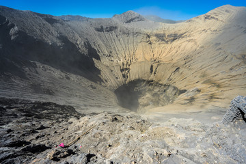 Bromo Volcano Group Indonesia is amazingly beautiful. And there is a miracle Worth a visit to...
