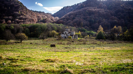 Замок в горах