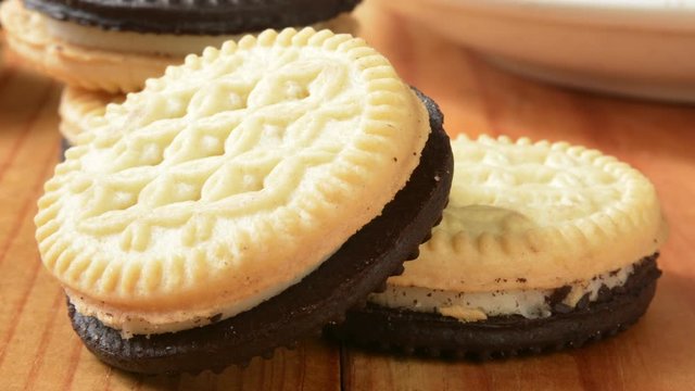Gourmet duplex cream filled sandwich cookies