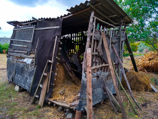 Fototapeta premium abandoned house