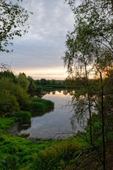 L'étang au lever du jour