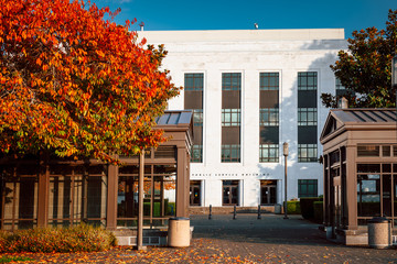 Facade of public service building at Oregon state capitol state park in autumn season