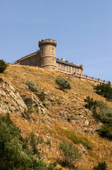 Fototapeta premium Observatoire météorologique du Mont Aigoual