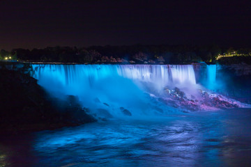 ナイアガラの滝、ライトアップ