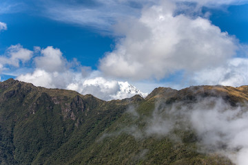 Obraz na płótnie Canvas Andes. View from the Machupicchu mountain