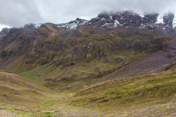 The road to the Rainbow Mountains in Peru