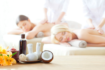 Obraz na płótnie Canvas Spa massage