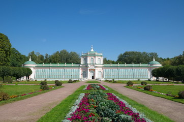 Obraz premium Moscow, Russia - August 30, 2019: Kuskovo Estate. Large stone greenhouse (1761-1763)