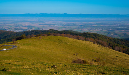 Blick in die herbstlichen Vogesen vom Grand Ballon