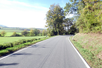 Staatsstraße 2421 von Stierhöfstetten nach Greuth