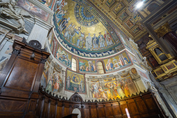 Fototapeta na wymiar Interior of the church Santa Maria in Trastevere in the historic center of Rome, Italy