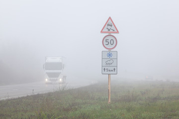 Warning traffic signs