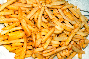 A dish of crisp potatoes chips