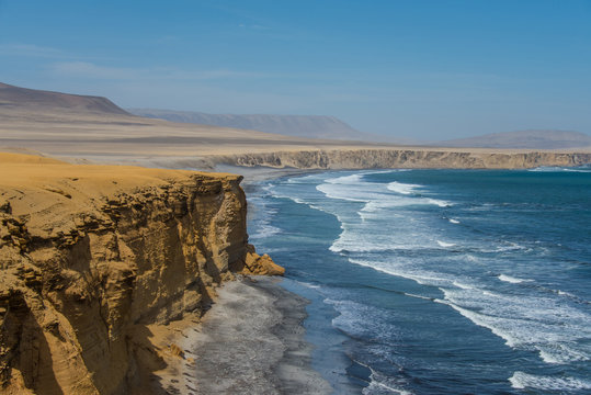 Supay Beach in Paracas National Reserve (Peru)