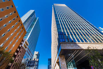 Naklejka premium 秋葉原駅前のオフィスビル街の風景