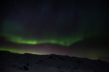 Polarlichter über dem Land