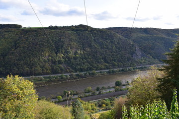 Stromtrasse ins Moseltal