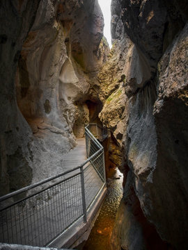 Shadows and light between the rocks in La Yecla.