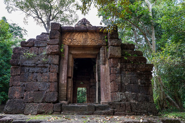 Fototapeta na wymiar タイとカンボジアの国境の遺跡プラサートタームアン
