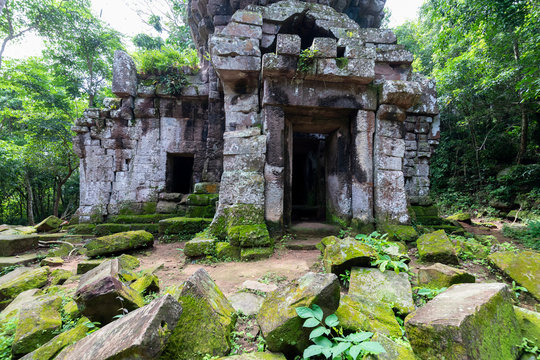 Prasat Ta Krabey Photos Royalty Free Images Graphics Vectors Videos Adobe Stock Prasat Ta Krabey Photos Royalty Free Images Graphics Vectors Videos Adobe Stock