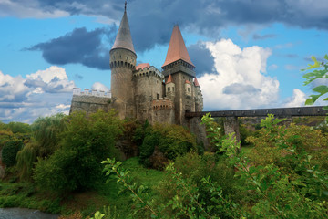 Image of Corvin Castle on the mountain