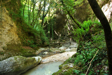 La valle dell'Orfento, Caramanico Terme, Abruzzo, Italia © neuartelena