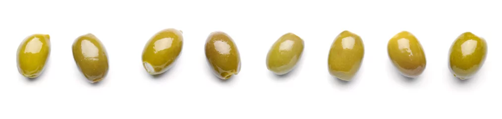 Poster Im Rahmen Tasty olives on white background © Pixel-Shot