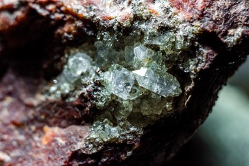 Fototapeta na wymiar Small quartz crystals on flint, rhinestone