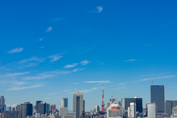 Fototapeta premium 豊洲ぐるり公園から望む晴海埠頭方面の風景