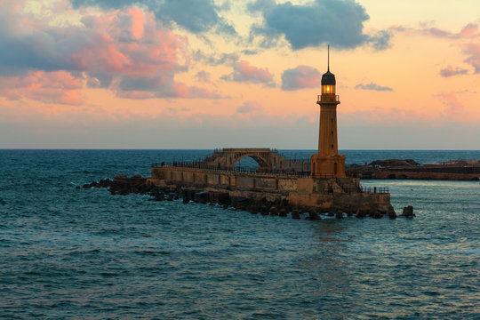 Incubus hver gang beundre Lighthouse Of Alexandria Images – Browse 655 Stock Photos, Vectors, and  Video | Adobe Stock
