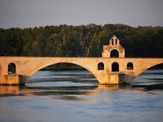 bridge of avignon
