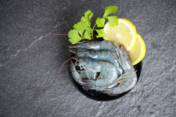 Raw shrimp for cooking on plate with vegetable for health care food 