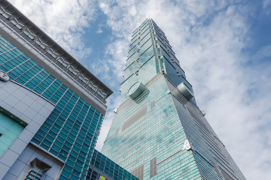 TAIPEI, TAIWAN - May 17, 2019 : Taipei 101 Skyscraper in Taipei, The building ranked worlds tallest from 2004 until 2010..