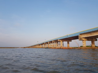 Obraz premium bridge over the river