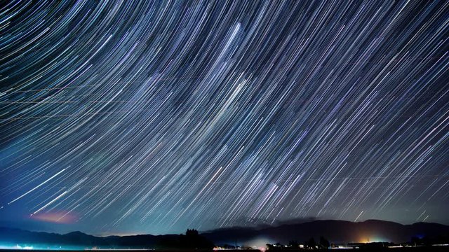星の動き　軌跡　スタートレイル　日周運動　タイムラプス