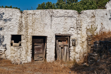 Verfallenes, griechisches Wohnhaus auf Rhodos