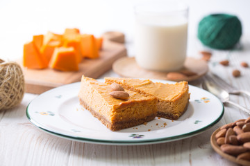 appetizing pumpkin cheesecake