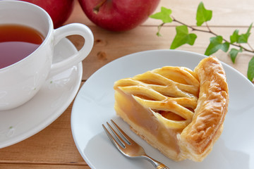 アップルパイと紅茶