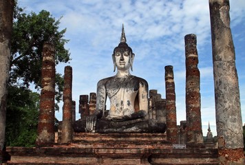 Buda en el Parque histórico de Sukhothai, Tailandia.