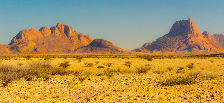 Vue de Spitzkoppe en Namibie, Afrique