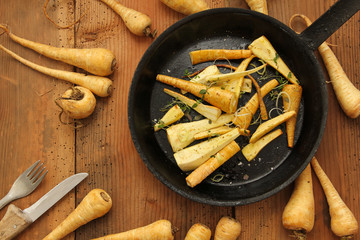 Pastinake Pastinaken Pfanne Food Gericht gebraten braten