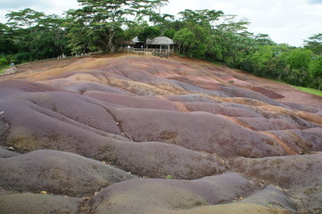  26 / 10000 АНГЛИЙСКИЙ Перевести вGoogleBing Seven-colored Sands of Chamarel