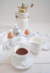 Fototapeta na wymiar white dishes with eggs for breakfast