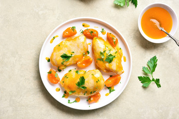 Chicken breasts in apricot sauce