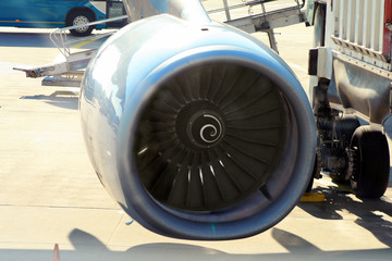 engine of airplane