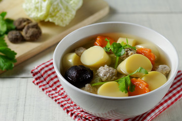 Clear Soup with Eggs Tofu chinese cabbage carrot and Minced Pork - Kang Jued Tao Hoo,Thai food