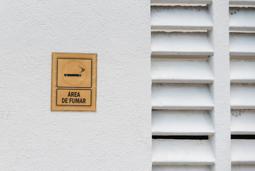 Area De Fumar (Area for Smoking) Sign