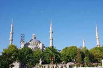 Fototapeta na wymiar Renovation of the Blue Mosque, Sultanahmet, Istanbul, Turkey